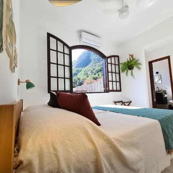 Apartamento em Itacoatiara ao lado da praia、ニテロイのホテル