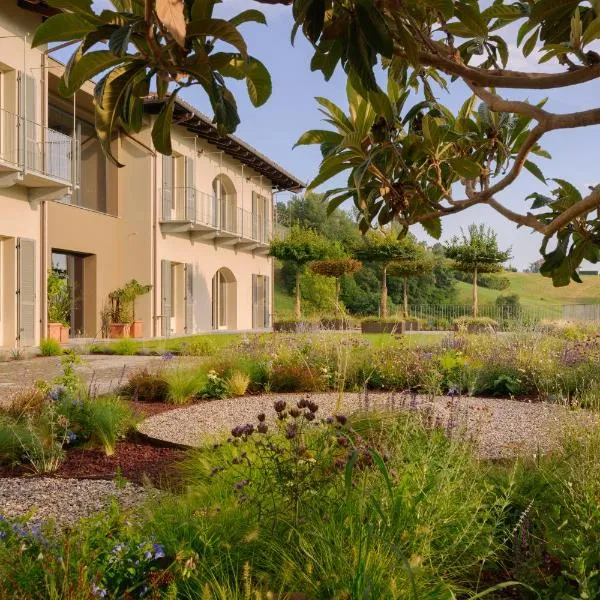 iCOLLIROSSI Agriturismo, hotel em Monforte dʼAlba