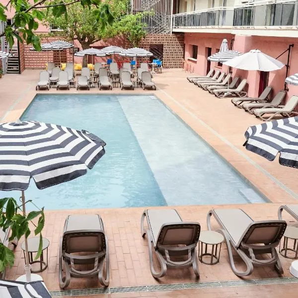 tent Lloret de Mar, ξενοδοχείο στο Λορέτ Ντε Μαρ