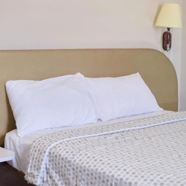 Gess Hotel, ξενοδοχείο στο Παραμαρίμπο