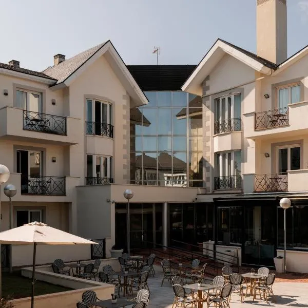 Hotel PAX Torrelodones, hotel in Torrelodones