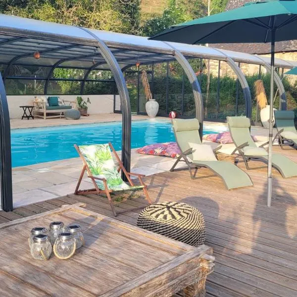 Le Manoir des Pélies Gîte et Chambres d'hôtes de charme à 7kms de Conques Spa, Piscine, Rivière, Thermes de Cransac, ξενοδοχείο σε Conques