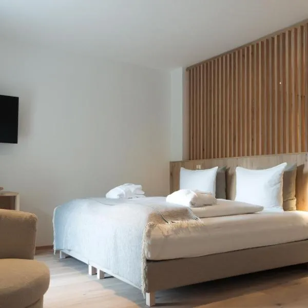 Anett hotel, מלון בויפיטנו