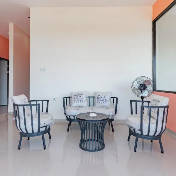 Tanjungredep में, होटल Sans Hotel Berau Square