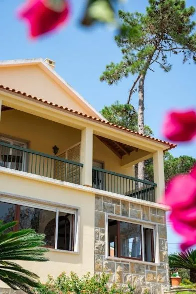 Moby Dick Lodge Colares, Hotel in Sintra