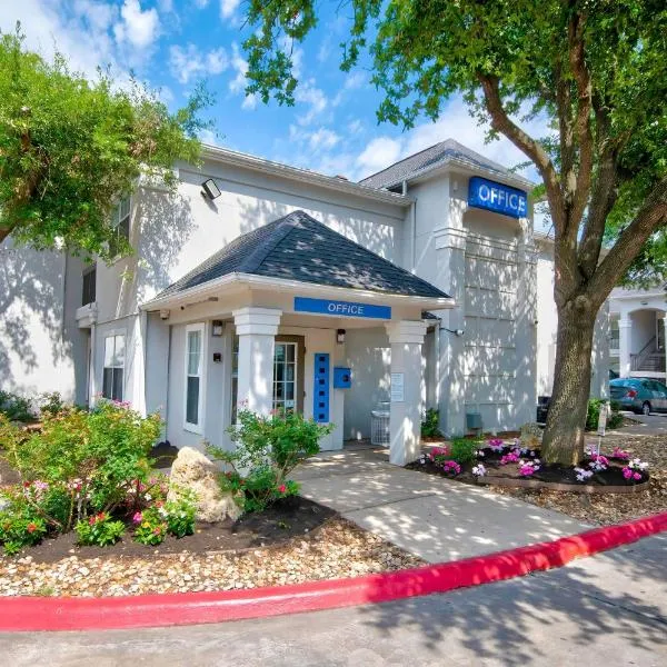 Studio 6-Austin, TX - Midtown, hotel in Austin