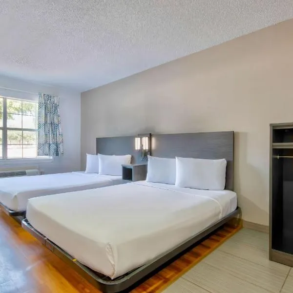 Studio 6-Austin, TX - Midtown, hotel en Austin