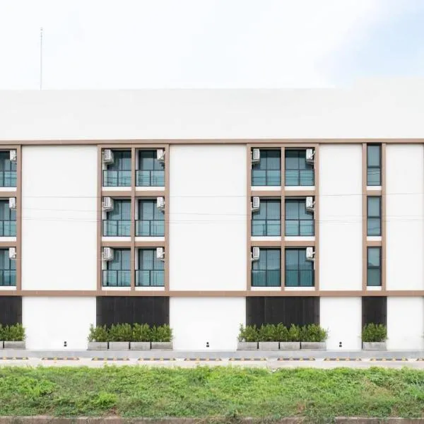 วัน บัดเจท เชียงราย เชียงแสน One Budget Hotel Chiangrai Chiangsaen，位于Ban Lan Dok Mai的酒店