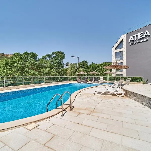 100m from the BEACH! ALDEA complex with pool, hotel v destinaci Kavarna