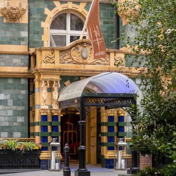 Taj 51 Buckingham Gate Suites and Residences, hotel in London