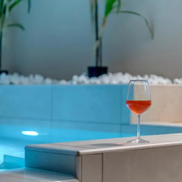 Aegean Glory Suites, hotel in Ermoupoli