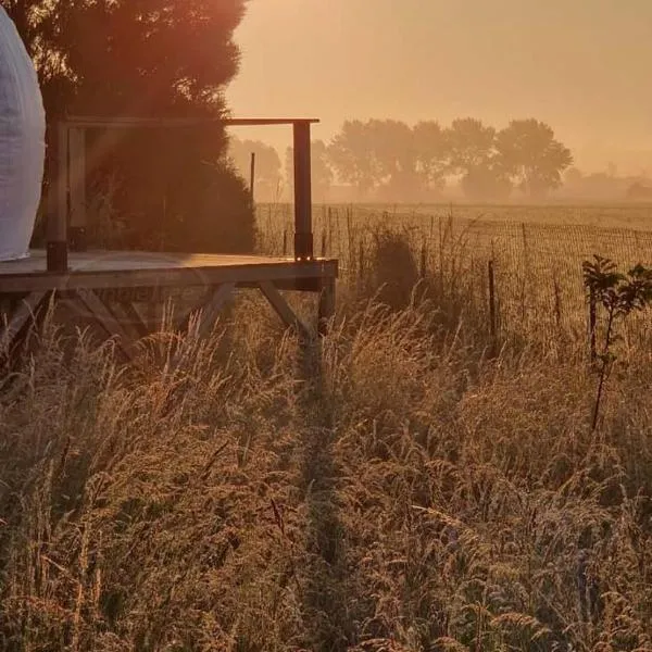 Ecolieu B & Bubble Drincham by BubbleTree BBT SARL, hotel in Drincham