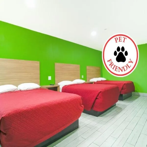 Plaza Motel Corpus Christi by OYO, готель у місті Flour Bluff