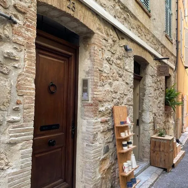 Appartements climatisés - Vieil Antibes, hotel in Antibes