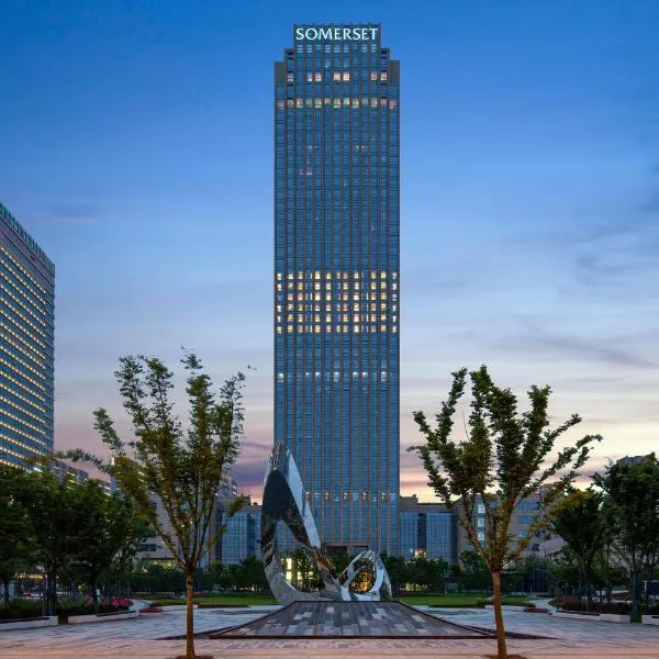 Somerset Taihu New City CBD Wuxi, hotel in Wuxi