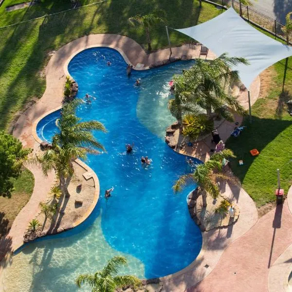 Tasman Holiday Parks - Merool on the Murray，位于伊丘卡的酒店