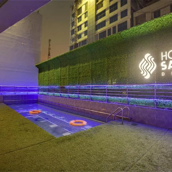 Hotel Sarina, ξενοδοχείο στη Dhaka