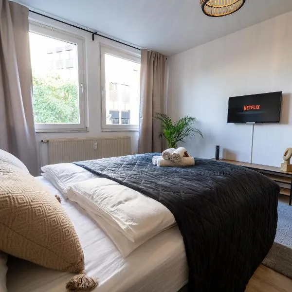 Zentral & Modern nahe Hauptbahnhof mit Privatparkplatz & schnellem WLAN, hotel in Essen