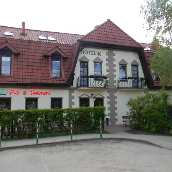 Prohibicja Peter's Pub, hotel in Mikołajki