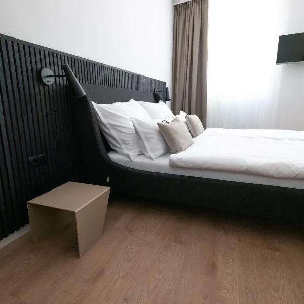 EDELHOF room, hotel in Jois