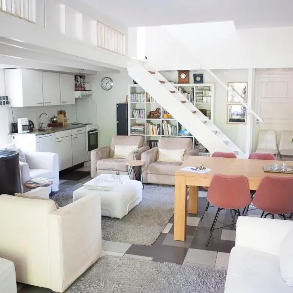 Cottage Markdal met gratis fietsen, Hotel in Breda