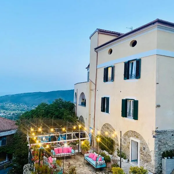 Palazzo Gentilcore、カステッラバーテのホテル