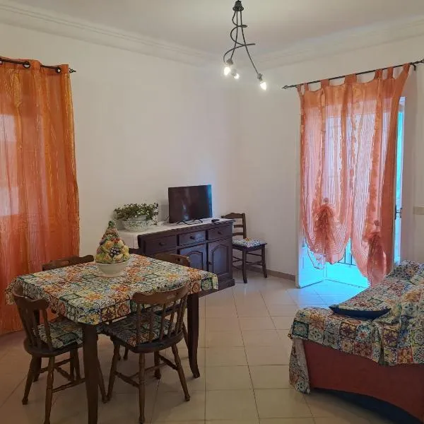 DreamHouse Ischia-Lacco Ameno in pieno centro a soli 70 metri dal mare!, hotel in Ischia