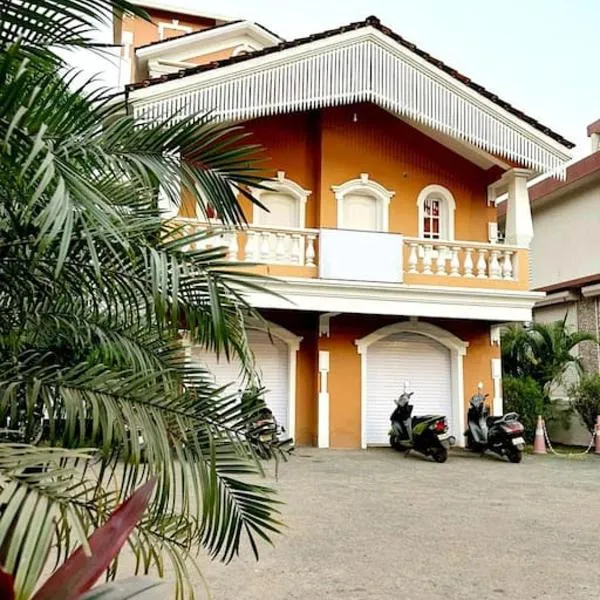 Reev's Homestay: Luxury 2 Bedroom apartment, hôtel à Arossim-Cansaulim