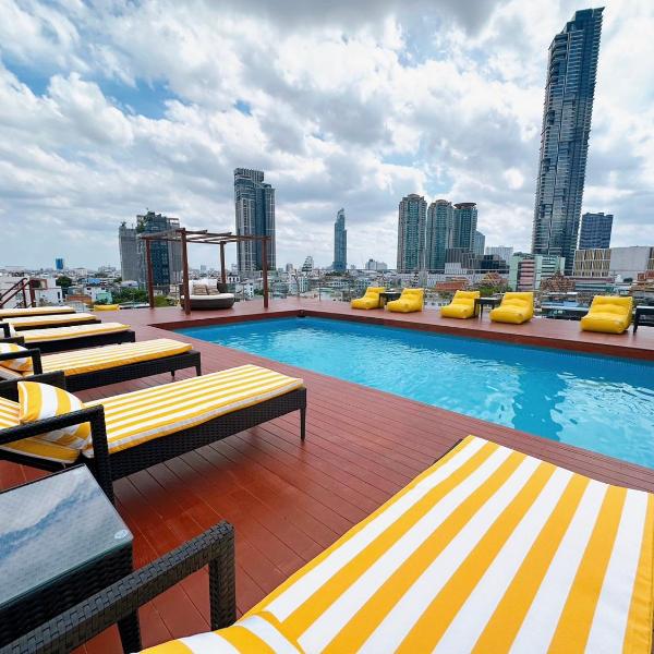 Miloft Sathorn Hotel, Бангкок
