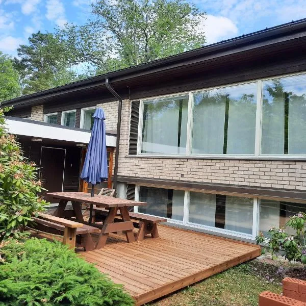 Family House Kupittaa Diplomat, Sauna, Garden, whole house for you, hotel in Turku
