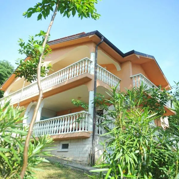 Apartments Viktorija, hôtel à Omišalj