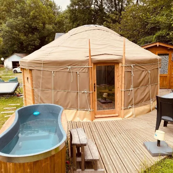 Yourte et son bain nordique, hotel v destinaci Fréchet-Aure