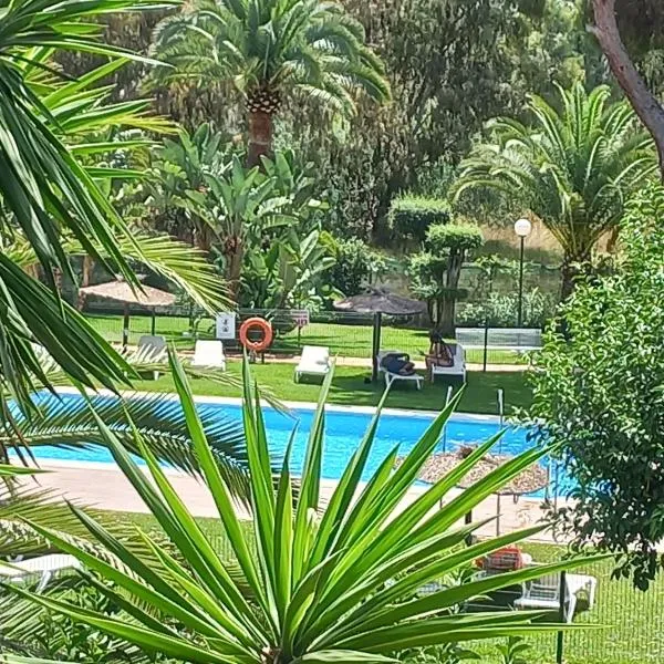 Suite Puerto Banus con piscina, hotel in Marbella