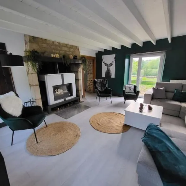 Gîte 200m2 avec spa, hotel in Saint-Germain-de-Tournebut