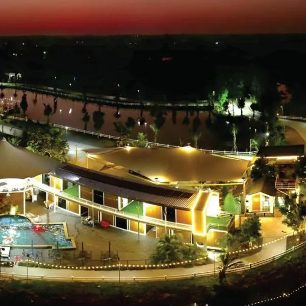Hi Creek Resort, hotel v mestu Ban Din Sai On