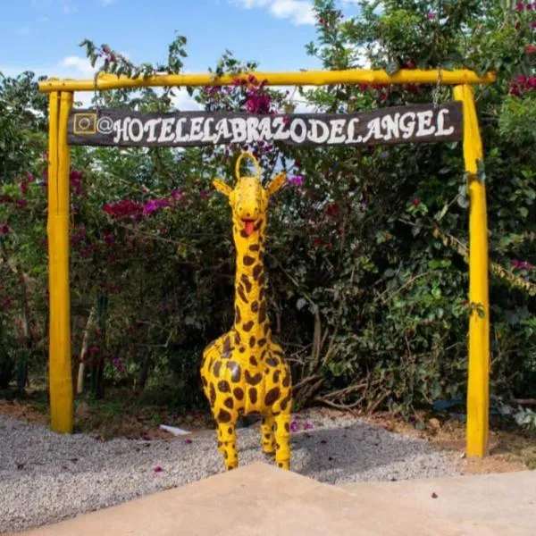 HOTEL CAMPESTRE ABRAZO DEL ANGEL，位于Aratoca的酒店