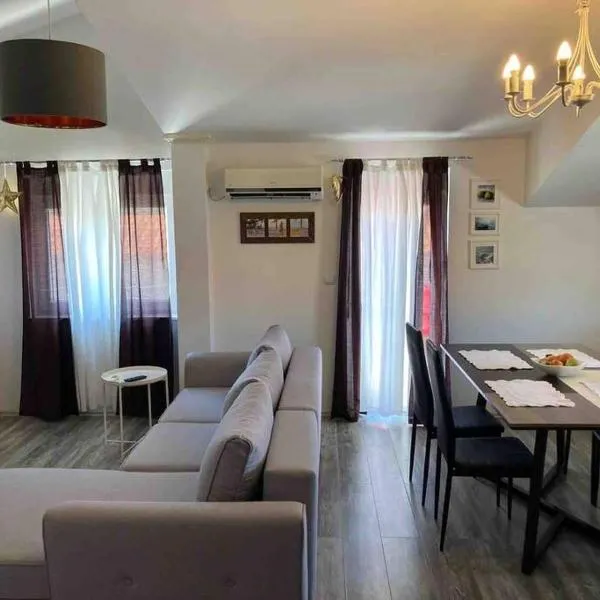 Apartment near the beach, hôtel à Split
