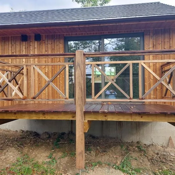 Au chalet des bergeronnettes., hotel v destinaci Somme-Leuze