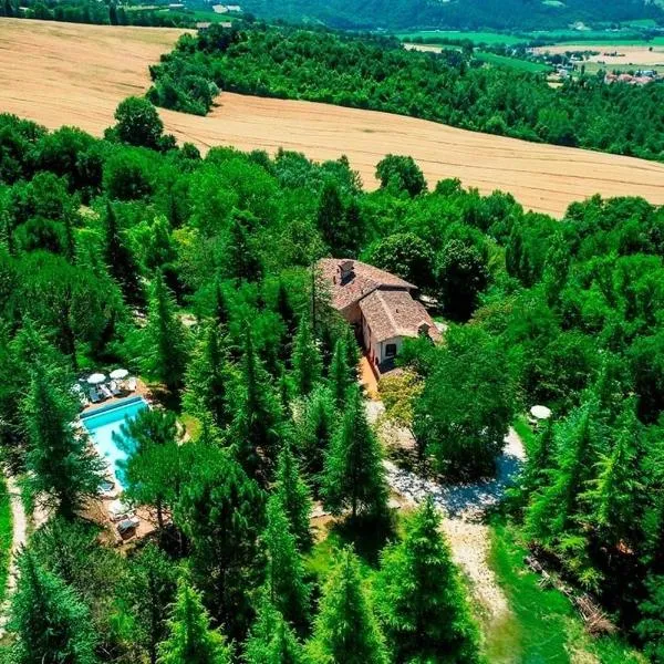 Agriturismo Akasha, ξενοδοχείο στο Γκούμπιο