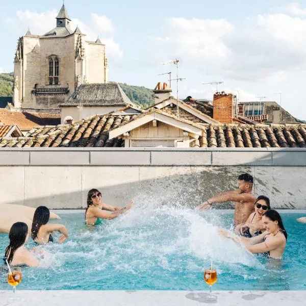 Urban Style HOTEL LES FLEURINES, hôtel à Villefranche-de-Rouergue