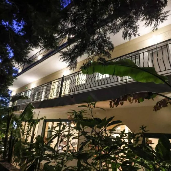 Spanos apartments Anna's lodge, hotel en Polychrono