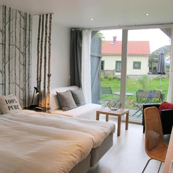 Nösundsgården Hotell & Vandrarhem，位于Nösund的酒店