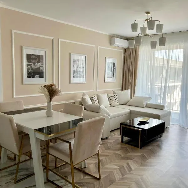 GLIM SUITE, hotel in Oradea