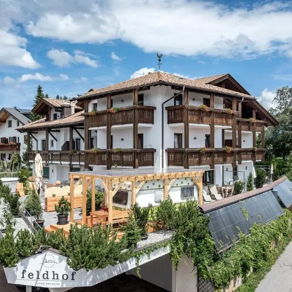 Apparthotel Feldhof - Living and Bistro, hôtel à Nova Ponente