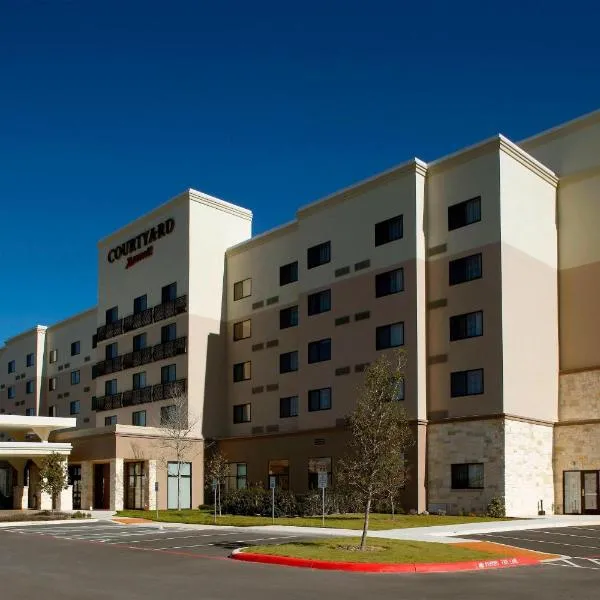 Courtyard by Marriott San Antonio Six Flags at The RIM, hotel u gradu San Antonio