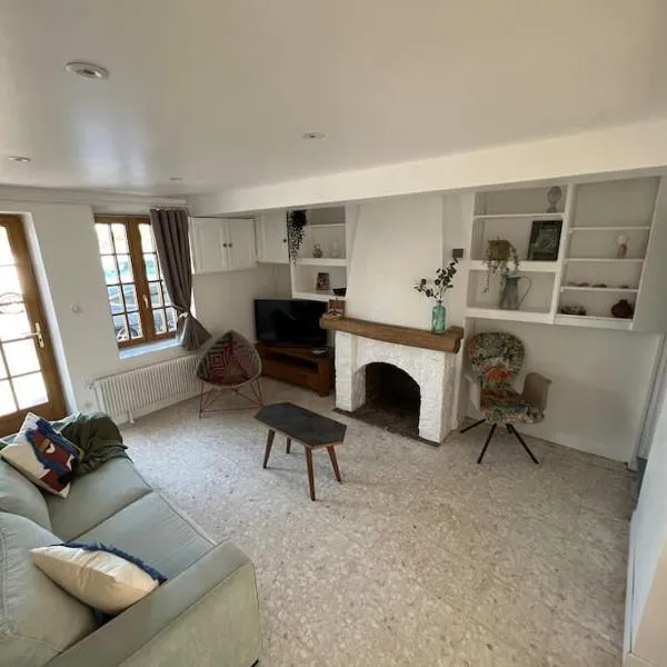 Location de maison Au fil de l O la Bouille, Hotel in La Bouille