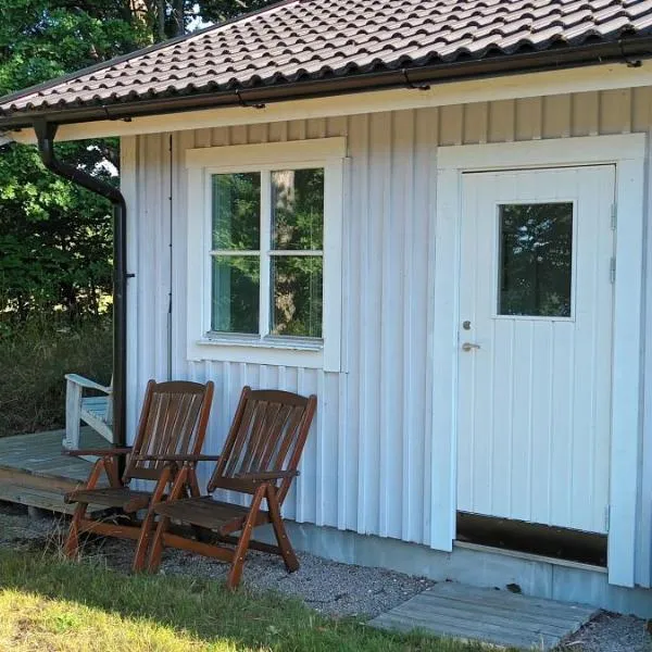 Saxemara med minikök och badrum, hotel v destinácii Ronneby