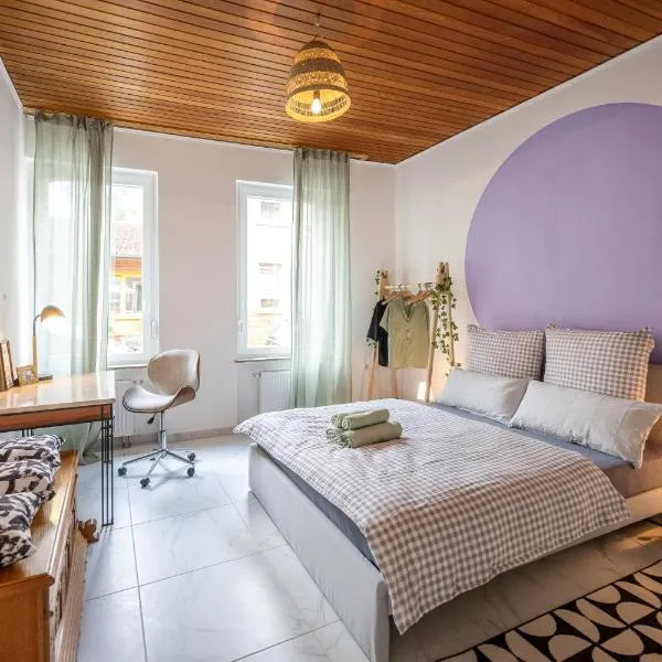 Wohlfühlwohnung mit 25 qm Terrasse, Netflix, hotell i Koblenz