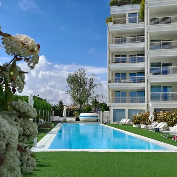 Marina Verde Resort Official, hotel in Caorle