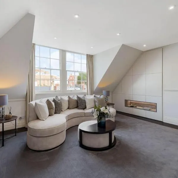 Wonderful Knightsbridge Apartment by Harrods, hotel in London